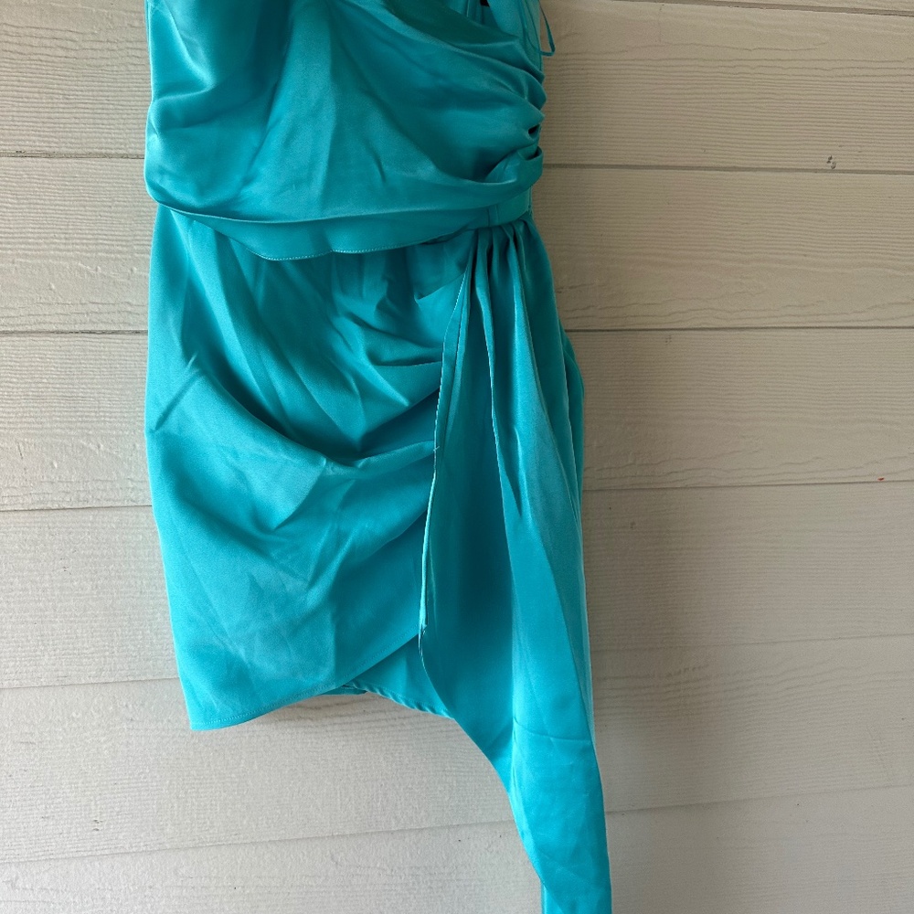 Fashion, nova strapless dress